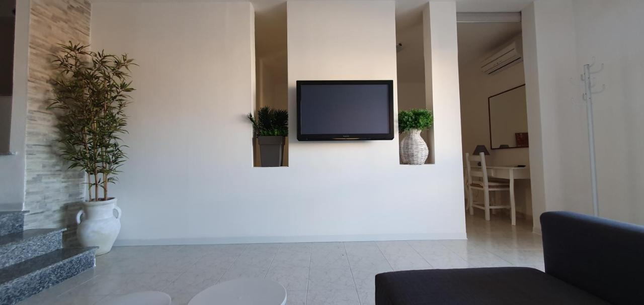 Sardinia Suites & Apartments -Casa-Loft A Pochi Passi Dal Centro- Santa Teresa Gallura Dış mekan fotoğraf